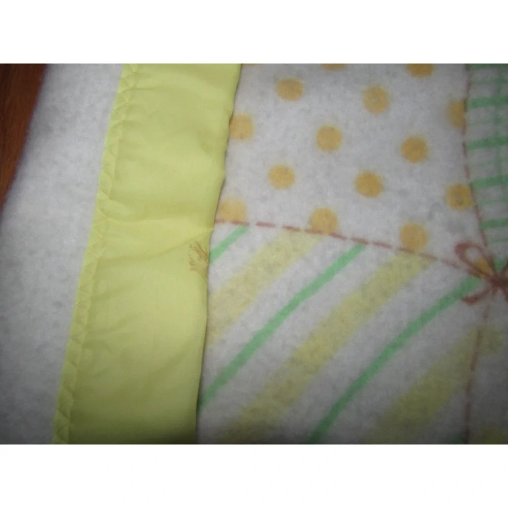 Carters Vintage baby crib blanket yellow‎ trim sleeping bears clown party hats